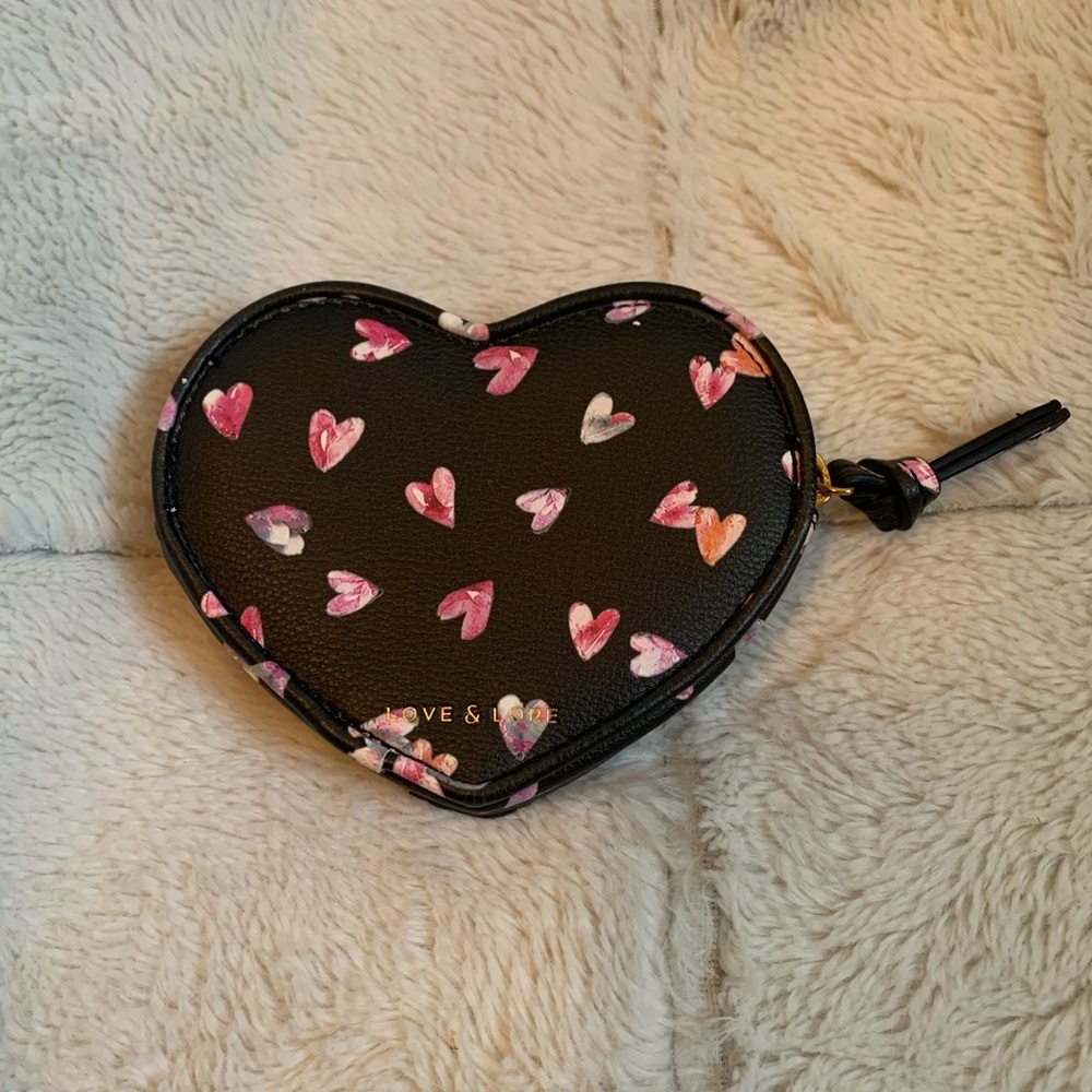 Never used ✨ Love & Lore heart coin purse/card holder